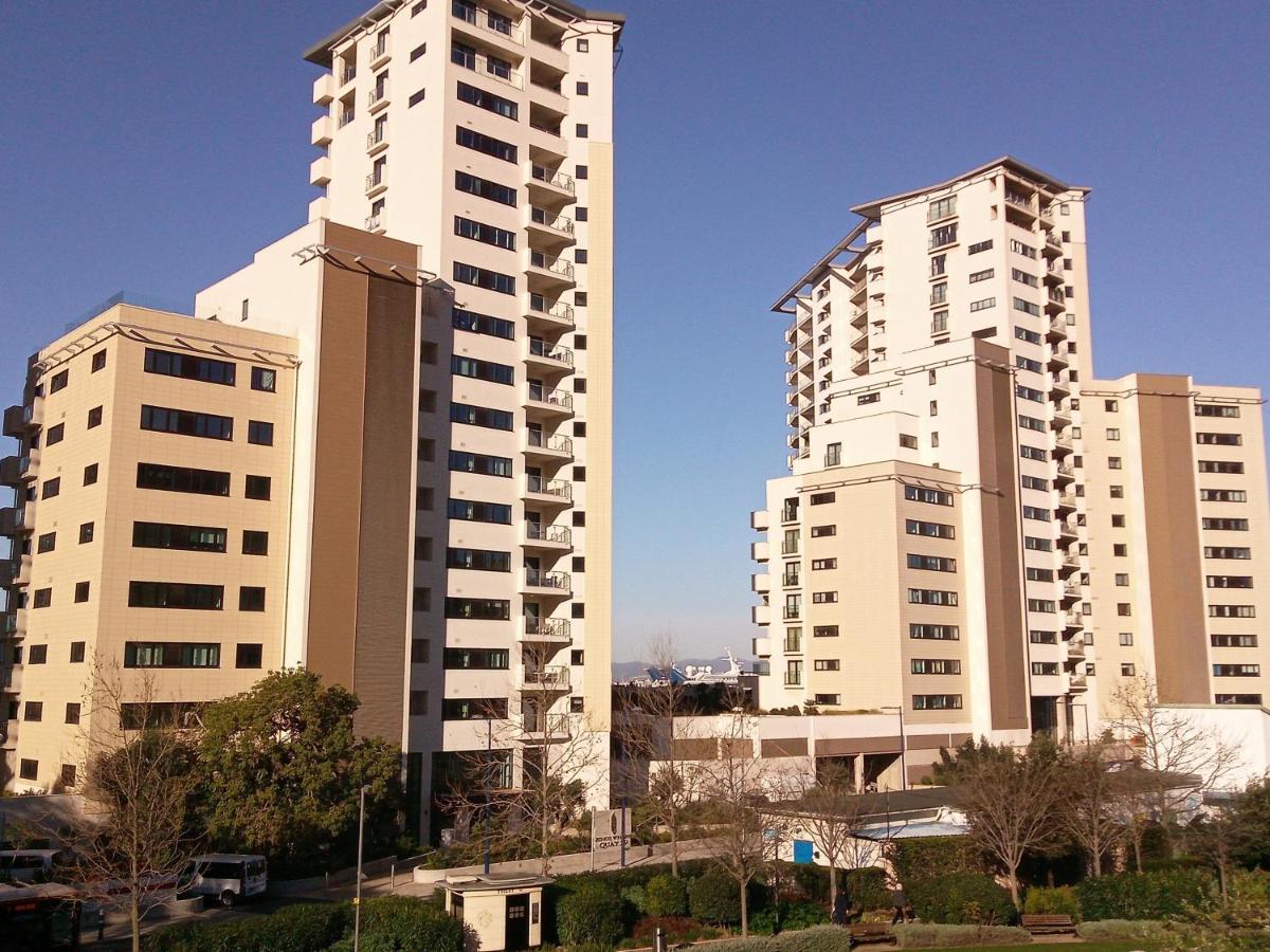 Kings Wharf Quay29 - Large Studio Apartment With 3 Pools - Gym - Rock Views - Holiday And Short Let Apartments In Gibraltar Eksteriør bilde